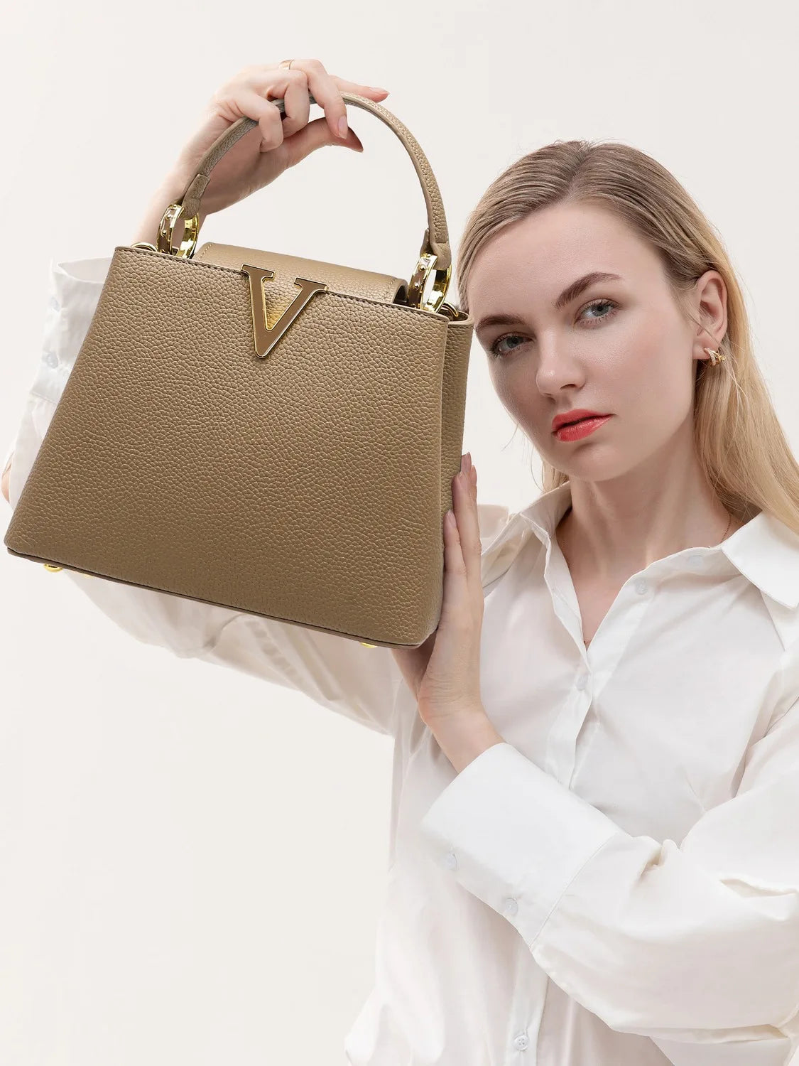 Designer style bag 2026 new model High-quality crossbody bag for single shoulder strap Business casual style Women's handbag Lizbert