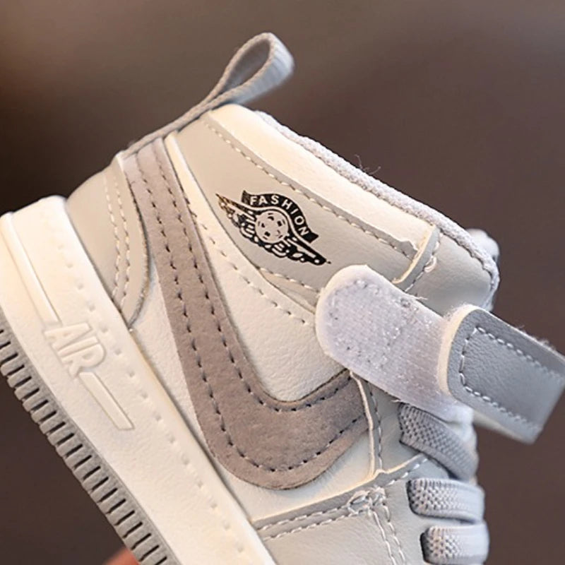 2026 New Children's Mid-Top Sports Shoes Breathable Kids' Walking Shoes Boys Girls Fashion Casual Anti-Slip Shoes