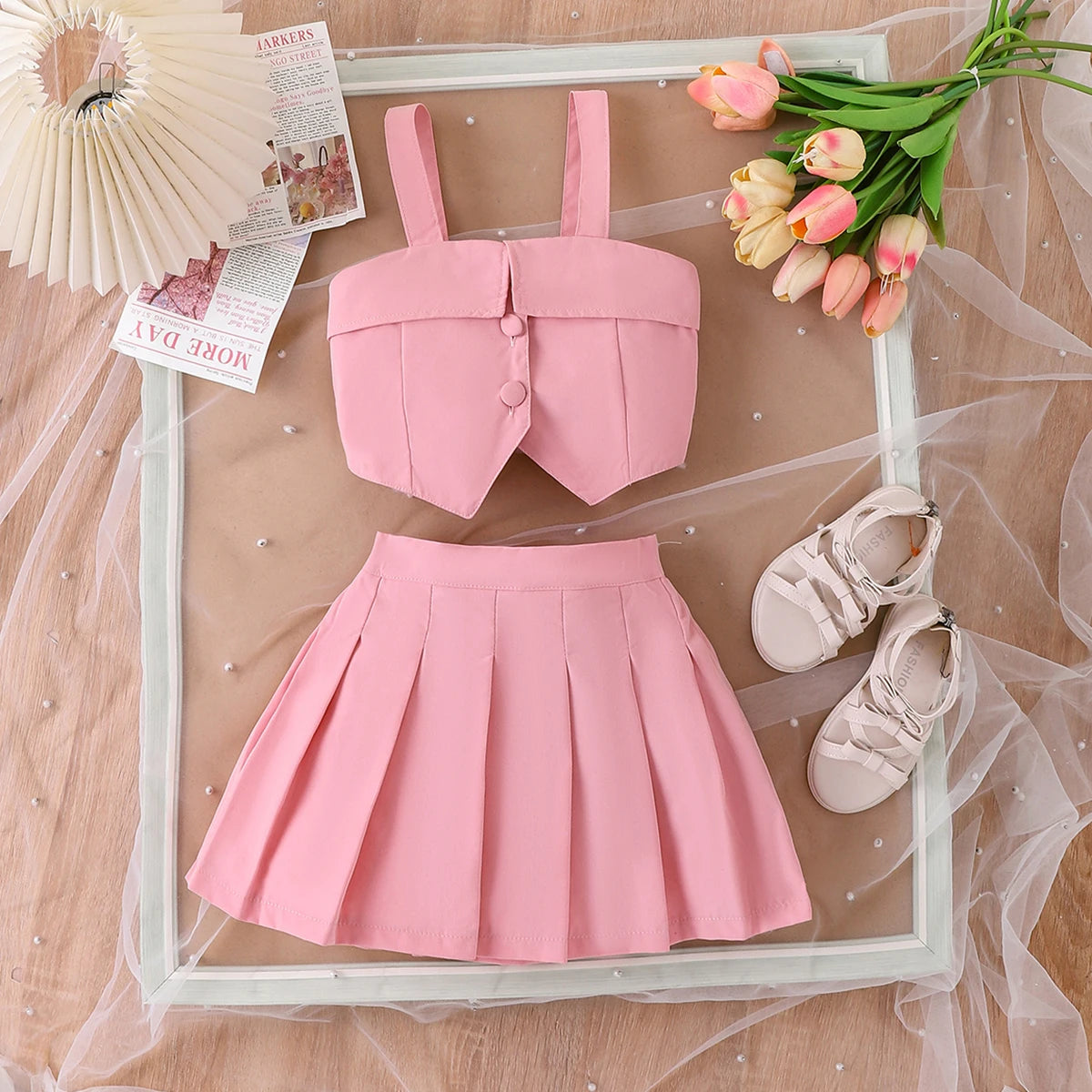 2PCS  Summer New Style Girls 2-7 Years Old Sweet And Comfortable Suspender Top + Pleated Skirt